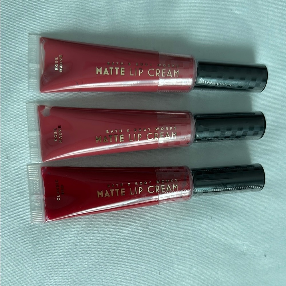 Bath & Body Works Matte Lip Cream - Red